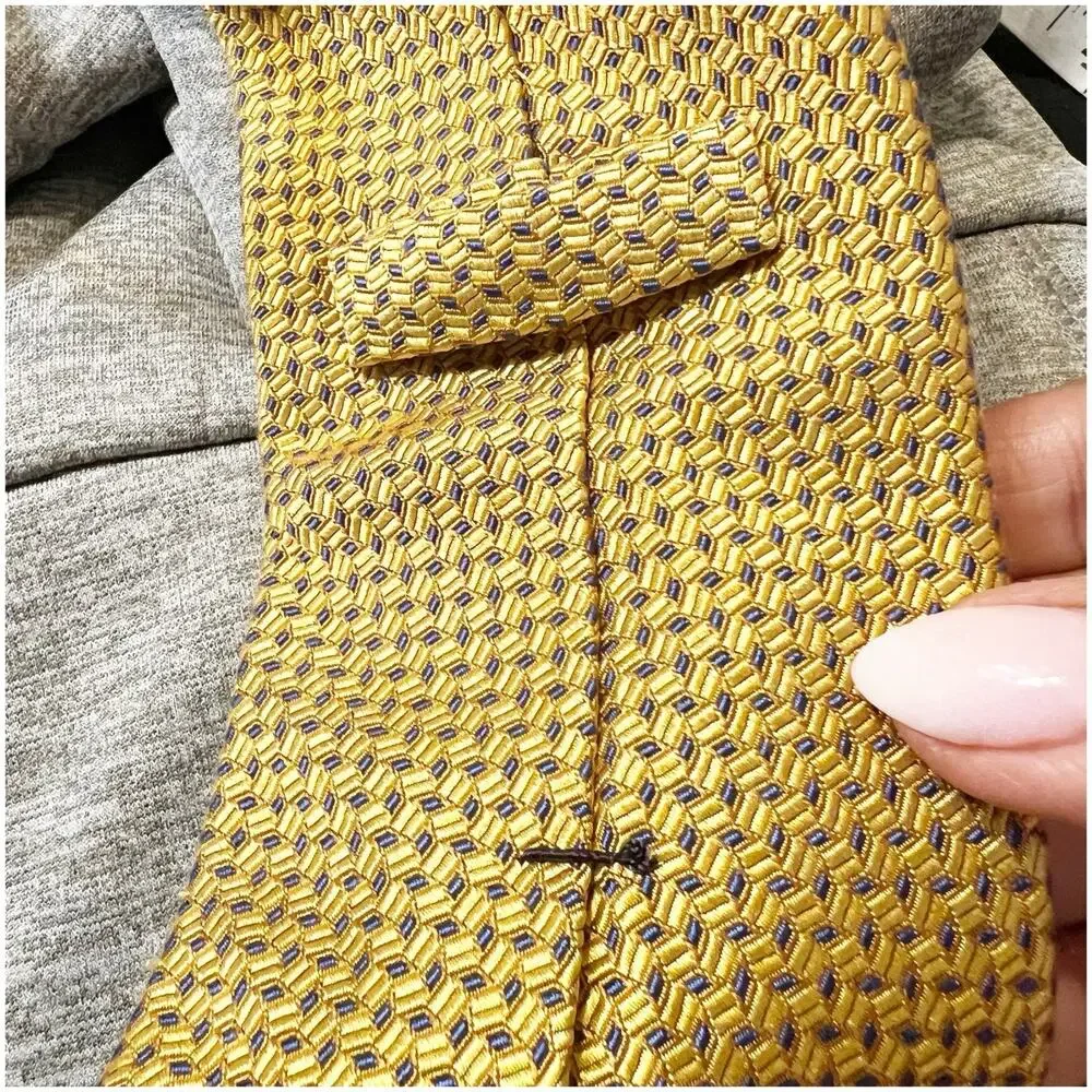 Land’s End 100% Silk Men’s Yellow Tie Geometric Print Textured Vintage Preppy